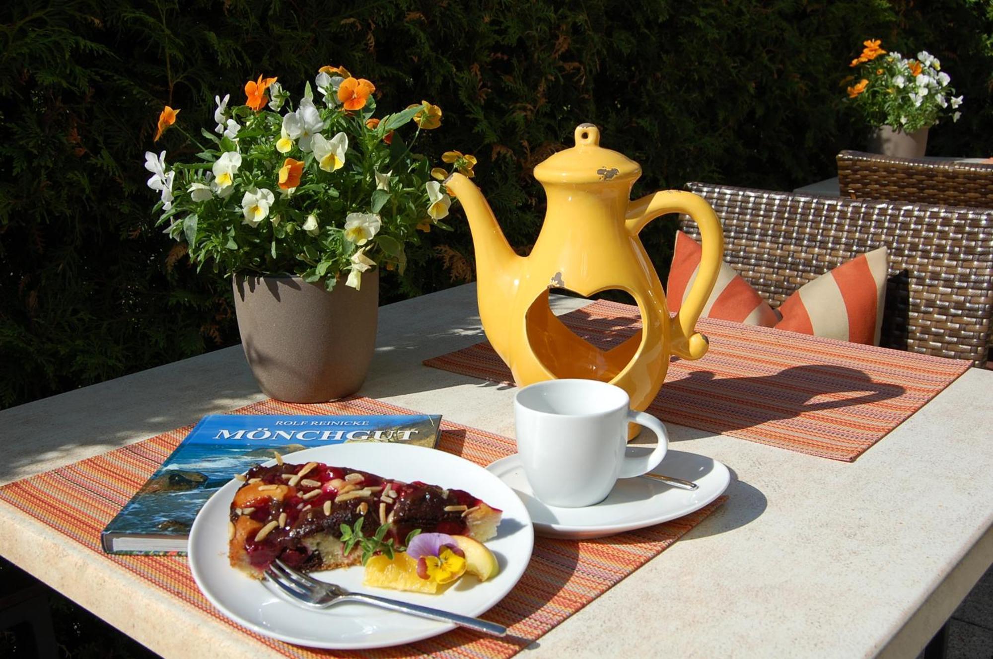 Pension Sanddorn Mit Cafe Carlssons Binz Εξωτερικό φωτογραφία